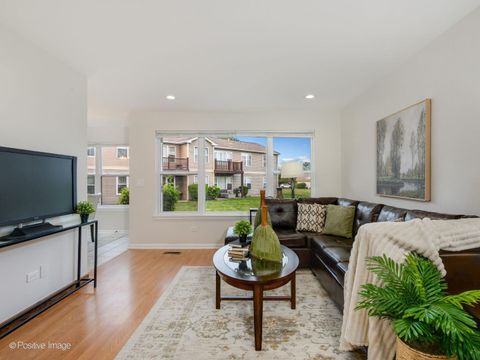 Tiny photo for 394 Woodview Circle #B, Elgin, IL 60120 (MLS # 12658781)