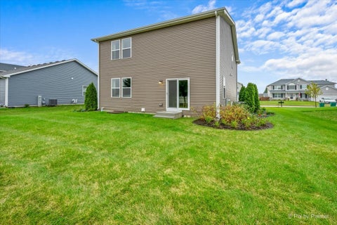 Tiny photo for 914 Waterstone Way, Malta, IL 60150 (MLS # 12771103)