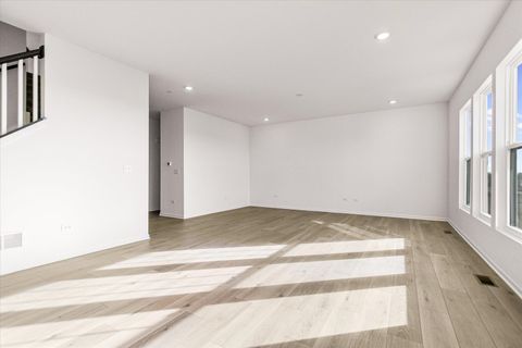 Tiny photo for 26336 W Sablewood Circle, Plainfield, IL 60585 (MLS # 12546570)