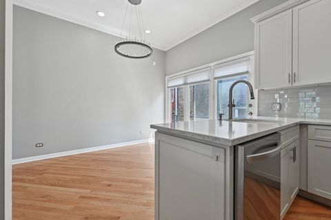 Tiny photo for 2243 N GREENVIEW Avenue #D, Chicago, IL 60614 (MLS # 12476227)