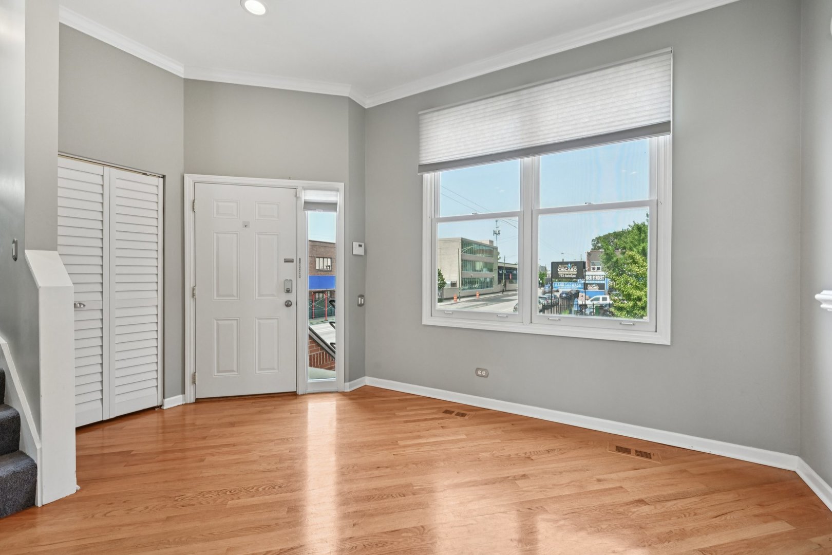 2243 N GREENVIEW Avenue D