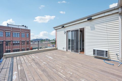 Tiny photo for 2243 N GREENVIEW Avenue #D, Chicago, IL 60614 (MLS # 12476227)