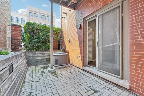Tiny photo for 2243 N GREENVIEW Avenue #D, Chicago, IL 60614 (MLS # 12476227)