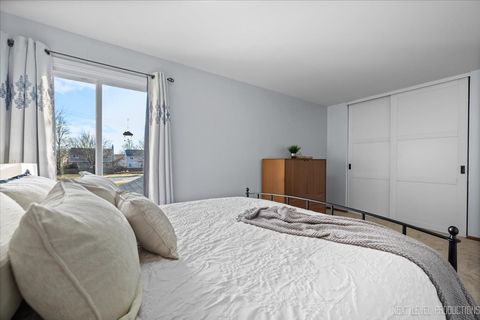 Tiny photo for 2465 Bristol Court, Aurora, IL 60504 (MLS # 12555739)