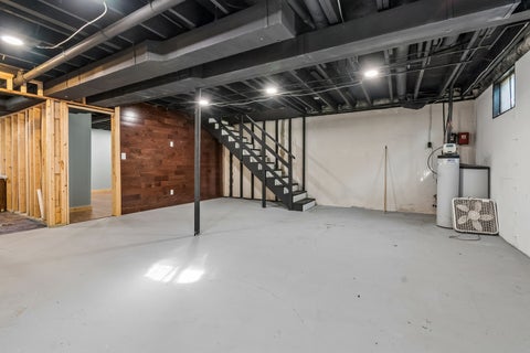 Tiny photo for 805 East Boulevard, McHenry, IL 60051 (MLS # 12778332)