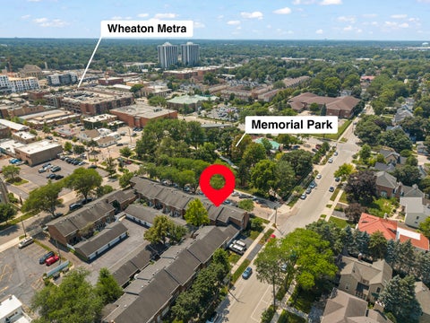 Tiny photo for 333 N Hale Street, Wheaton, IL 60187 (MLS # 12719598)
