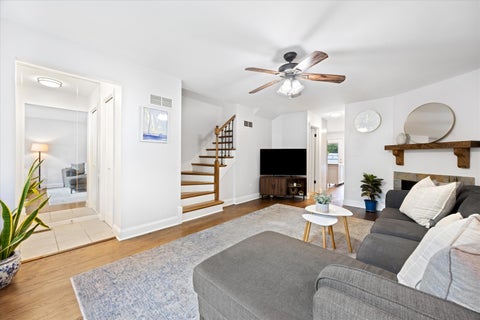 Tiny photo for 333 N Hale Street, Wheaton, IL 60187 (MLS # 12719598)