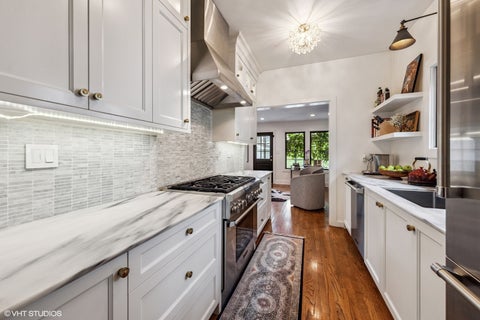 Tiny photo for 291 Oak Street, Glen Ellyn, IL 60137 (MLS # 12789178)