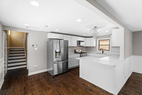 Tiny photo for 11724 S Laflin Street, Chicago, IL 60643 (MLS # 12493189)