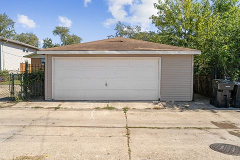 Tiny photo for 11724 S Laflin Street, Chicago, IL 60643 (MLS # 12493189)