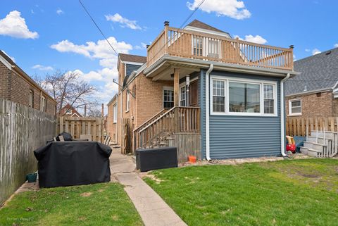 Tiny photo for 10833 S Avenue M, Chicago, IL 60617 (MLS # 12583345)