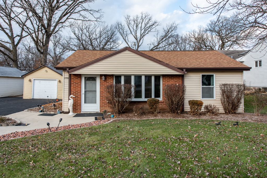 17768 W Iroquois Drive