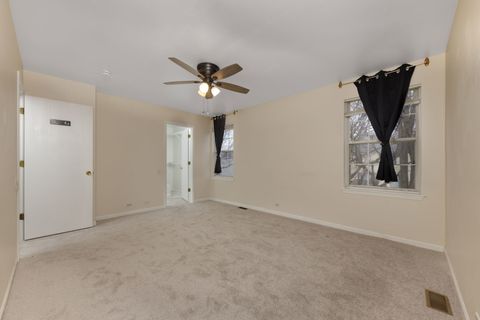 Tiny photo for 1604 Pebble Beach Circle, Elgin, IL 60123 (MLS # 12577915)