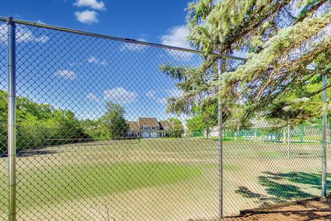 Tiny photo for 1204 N Knollwood Drive, Palatine, IL 60067 (MLS # 12678092)