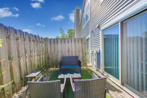 Tiny photo for 1204 N Knollwood Drive, Palatine, IL 60067 (MLS # 12678092)