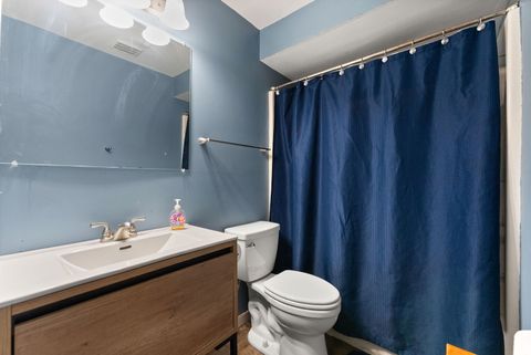 Tiny photo for 1328 W 47th Court, Davenport, IA 52806 (MLS # 12607492)