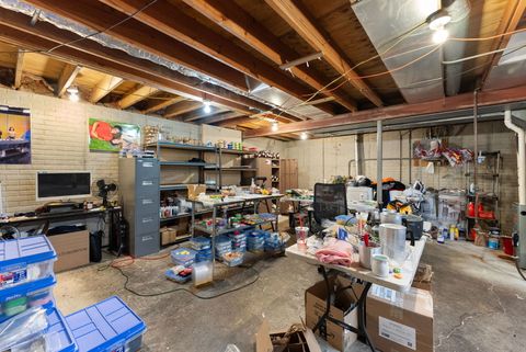 Tiny photo for 1328 W 47th Court, Davenport, IA 52806 (MLS # 12607492)