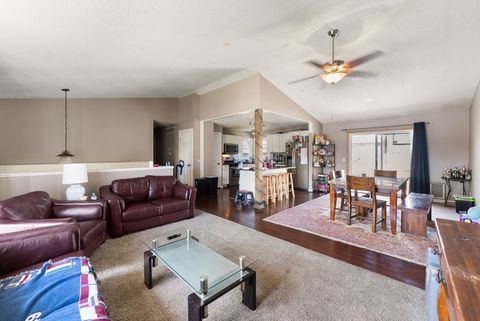 Tiny photo for 1328 W 47th Court, Davenport, IA 52806 (MLS # 12607492)