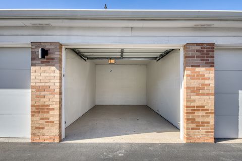 Tiny photo for 18310 Robin Lane #D2, Homewood, IL 60430 (MLS # 12509257)