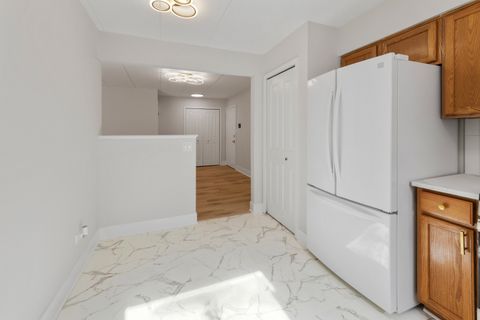 Tiny photo for 18310 Robin Lane #D2, Homewood, IL 60430 (MLS # 12509257)