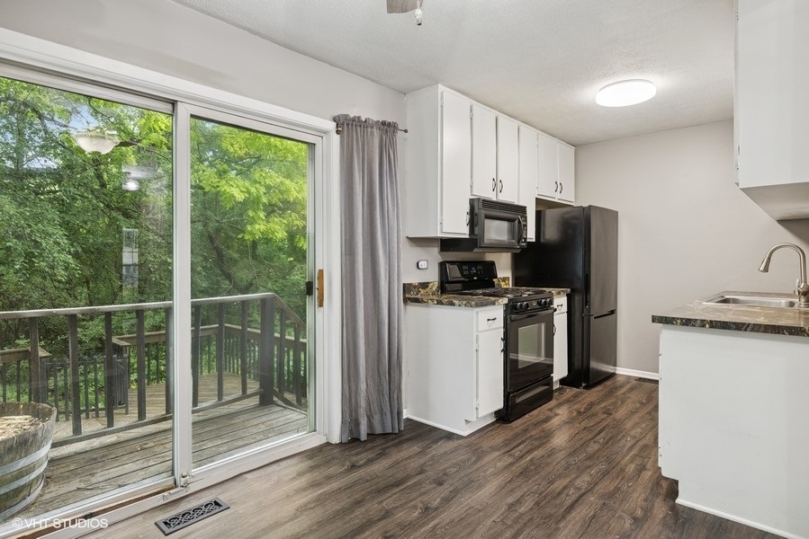 82 Hickory Lane