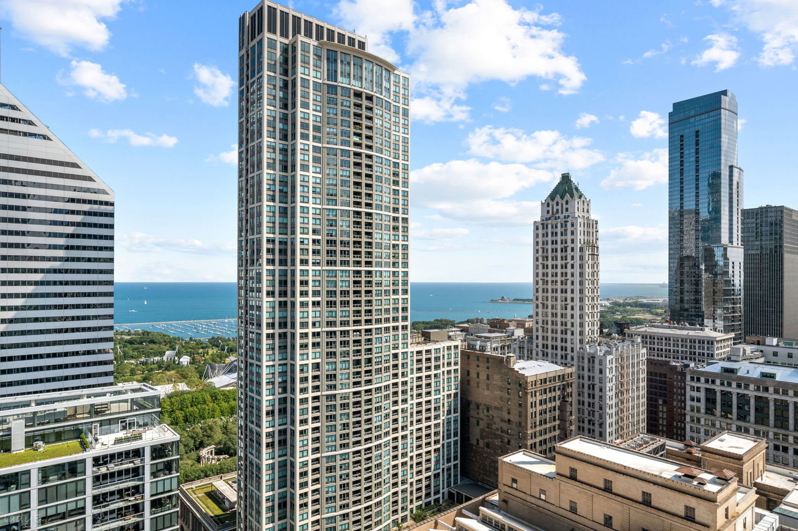 8 E Randolph Street 3202