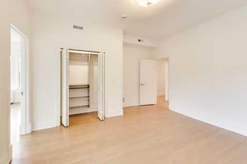 Tiny photo for 1201 E Madison Park Drive #3, Chicago, IL 60615 (MLS # 12601588)