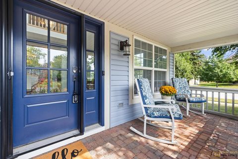 Tiny photo for 396 E 17th Place, Lombard, IL 60148 (MLS # 12453142)