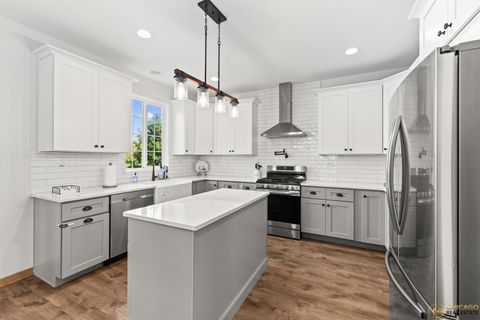 Tiny photo for 396 E 17th Place, Lombard, IL 60148 (MLS # 12453142)
