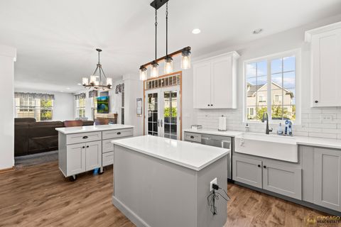Tiny photo for 396 E 17th Place, Lombard, IL 60148 (MLS # 12453142)