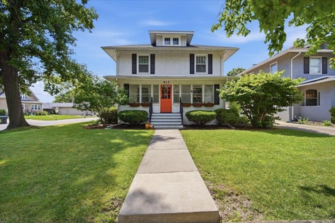 Photo of 517 Vale Street, Bloomington, IL 61701 (MLS # 12642779)