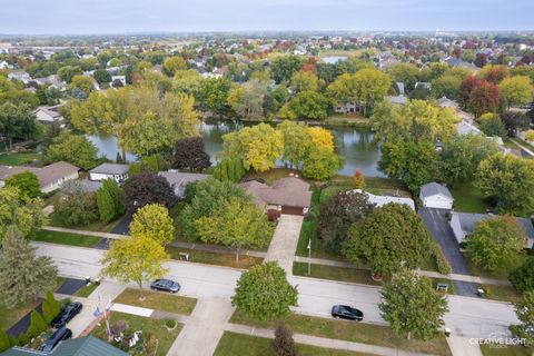 Tiny photo for 607 Cherrywood Drive, North Aurora, IL 60542 (MLS # 12483340)