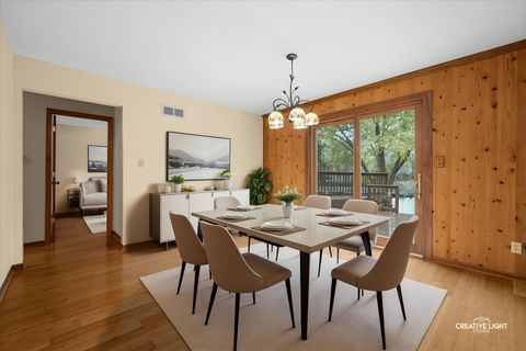 Tiny photo for 607 Cherrywood Drive, North Aurora, IL 60542 (MLS # 12483340)