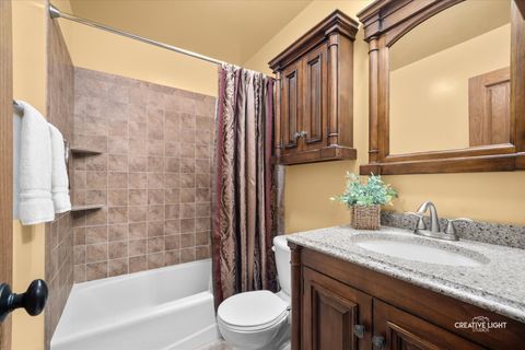 Tiny photo for 607 Cherrywood Drive, North Aurora, IL 60542 (MLS # 12483340)