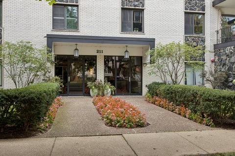 Photo of 211 Elgin Avenue #5J, Forest Park, IL 60130 (MLS # 12760320)
