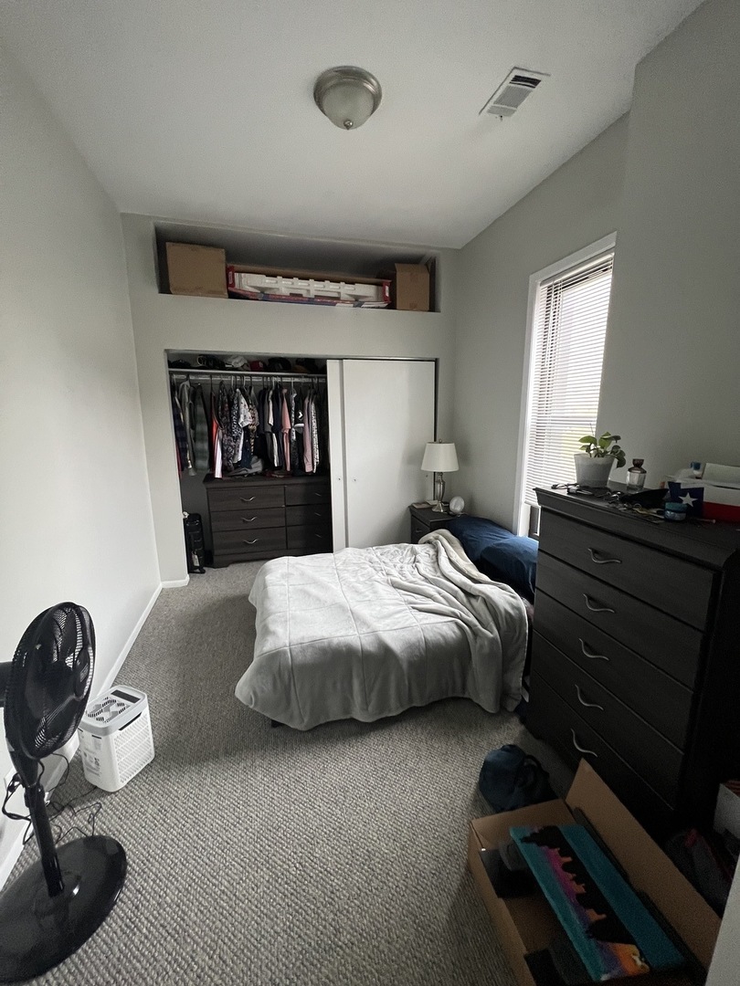 866 W aldine Avenue 3