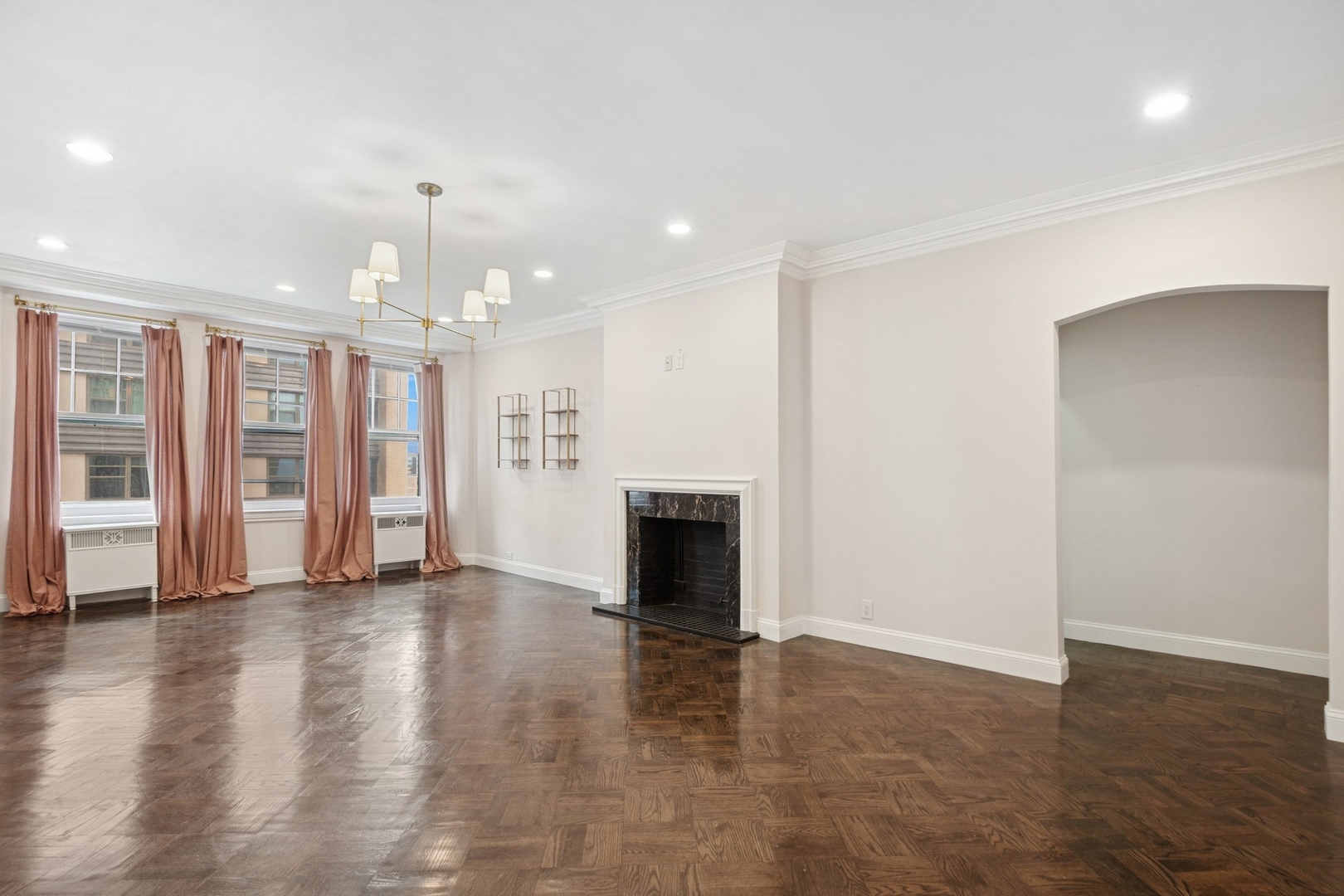 1640 E 50th Street 13B