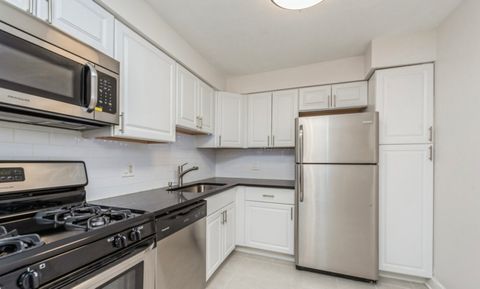 Tiny photo for 1459 N Winslowe Drive #301, Palatine, IL 60074 (MLS # 12589581)