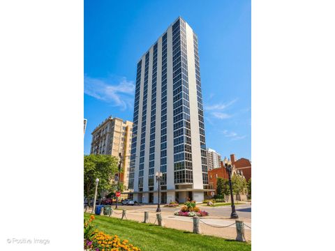 1555 N Dearborn Street 14AB Chicago IL 60610