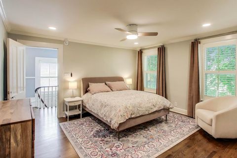 Tiny photo for 1229 Hinman Avenue, Evanston, IL 60202 (MLS # 12483800)