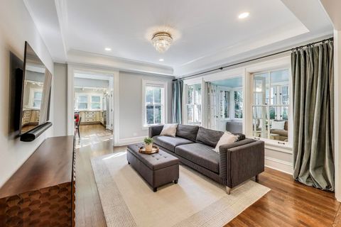 Tiny photo for 1229 Hinman Avenue, Evanston, IL 60202 (MLS # 12483800)