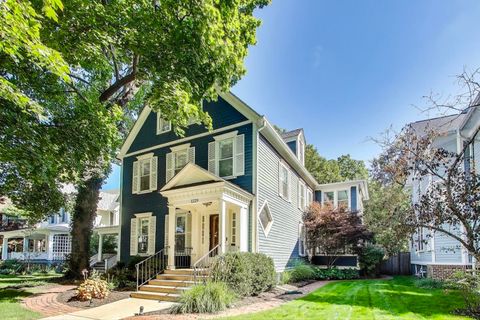 Tiny photo for 1229 Hinman Avenue, Evanston, IL 60202 (MLS # 12483800)