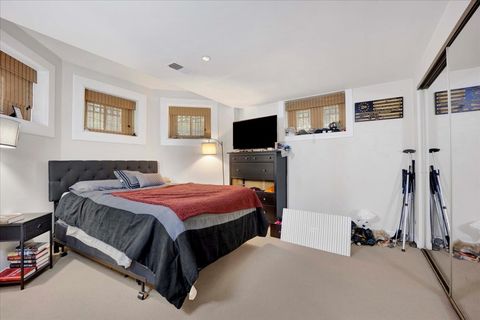 Tiny photo for 550 W Surf Street #002, Chicago, IL 60657 (MLS # 12608030)