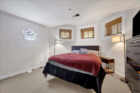 Tiny photo for 550 W Surf Street #002, Chicago, IL 60657 (MLS # 12608030)