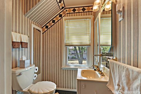 Tiny photo for 36 S PISTAKEE LAKE Road, Fox Lake, IL 60020 (MLS # 12475543)