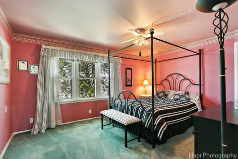 Tiny photo for 36 S PISTAKEE LAKE Road, Fox Lake, IL 60020 (MLS # 12475543)