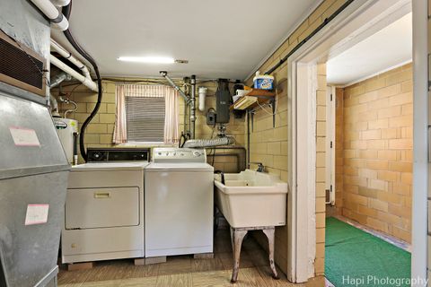 Tiny photo for 36 S PISTAKEE LAKE Road, Fox Lake, IL 60020 (MLS # 12475543)