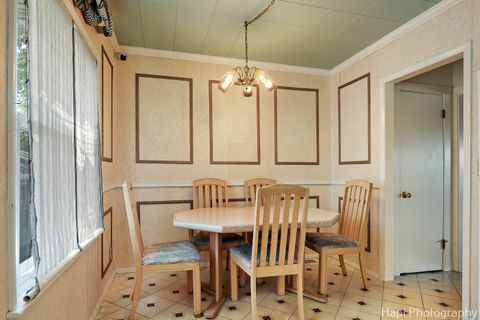 Tiny photo for 36 S PISTAKEE LAKE Road, Fox Lake, IL 60020 (MLS # 12475543)