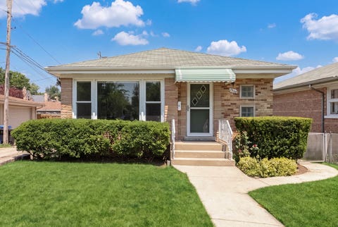 Photo of 7560 W Everell Avenue, Chicago, IL 60631 (MLS # 12706546)