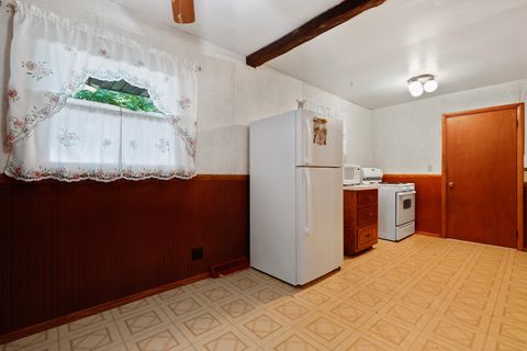Tiny photo for 2219 Mcdonough Street, Joliet, IL 60436 (MLS # 12449008)